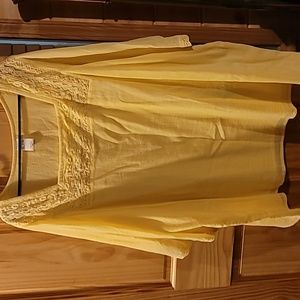 Blair 3x yellow guaze top with elbow length sleeves.